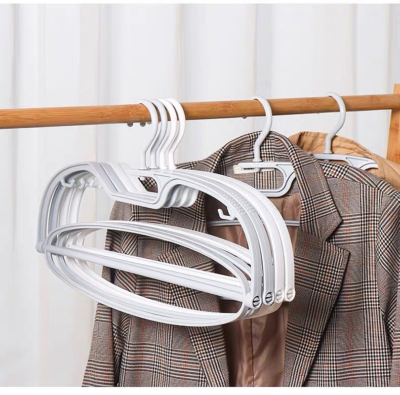 coat hanger，multi-function，Receive，fold，Airing，rotate，Simplicity，Home department store，