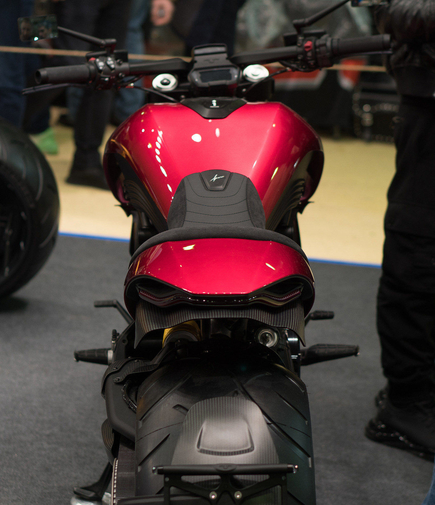Aliense，摩托车，黑色，红色，