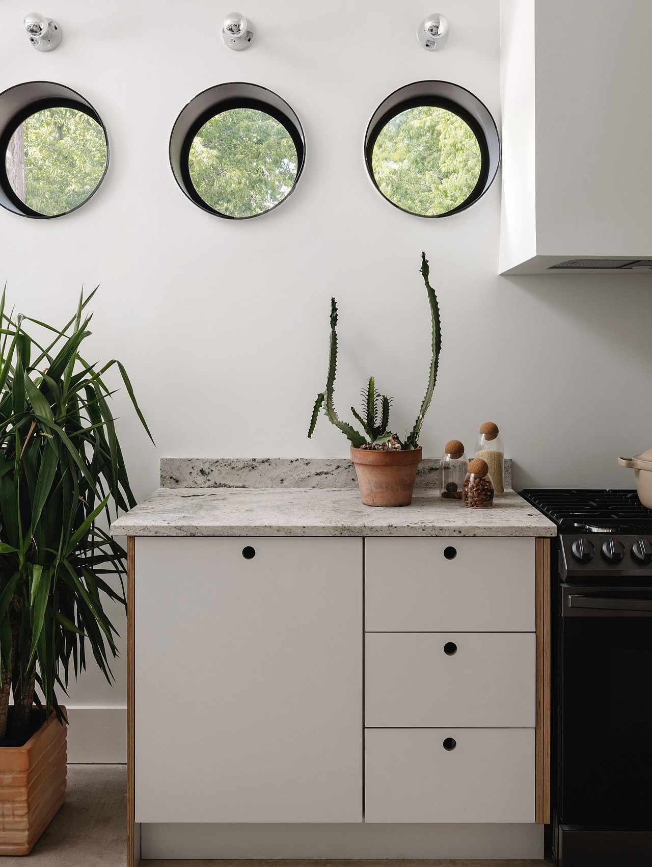 Birdhouse，North Arrow，Architecture，Interior design，