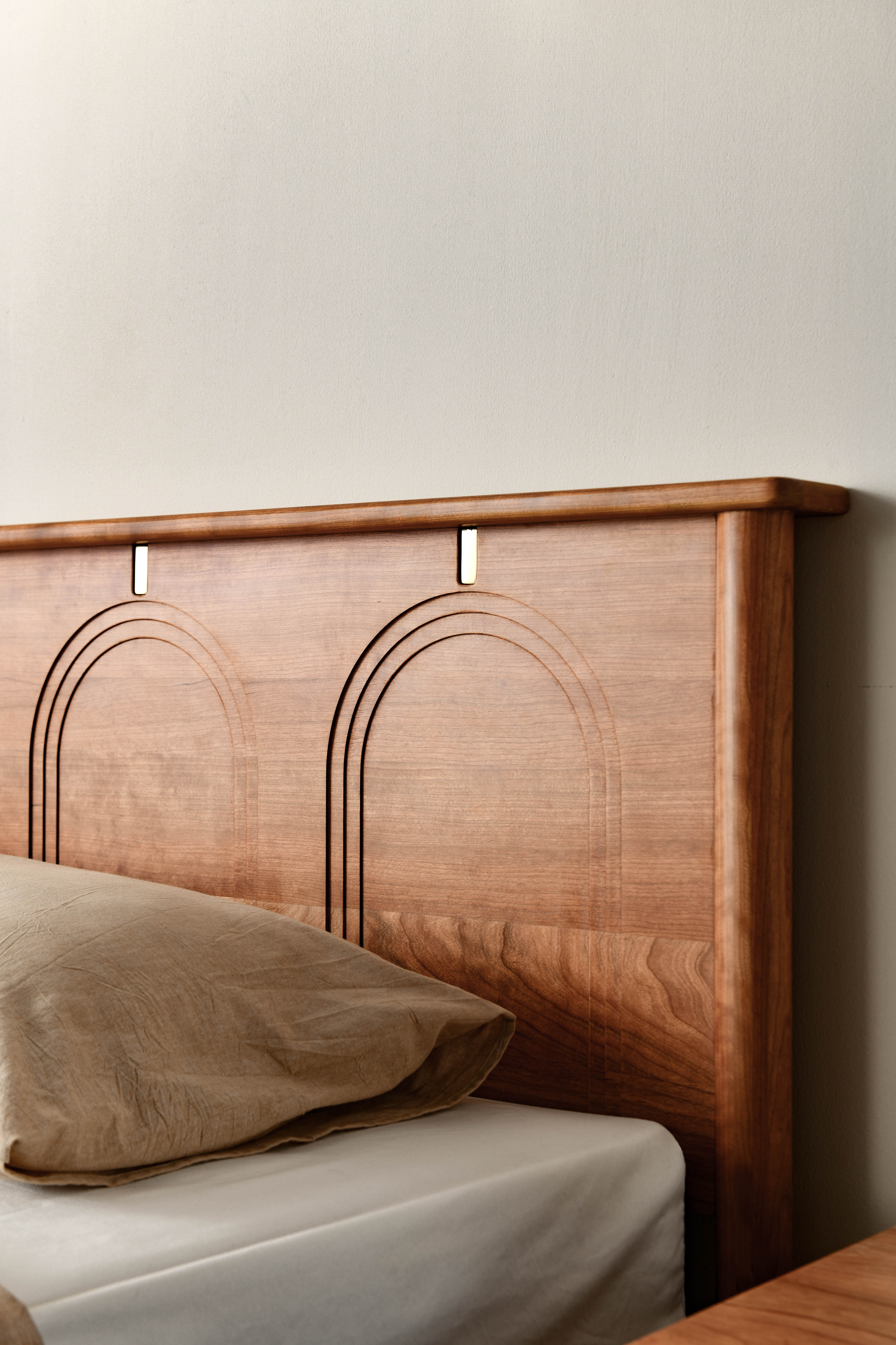 Bed-Cherry Wood，