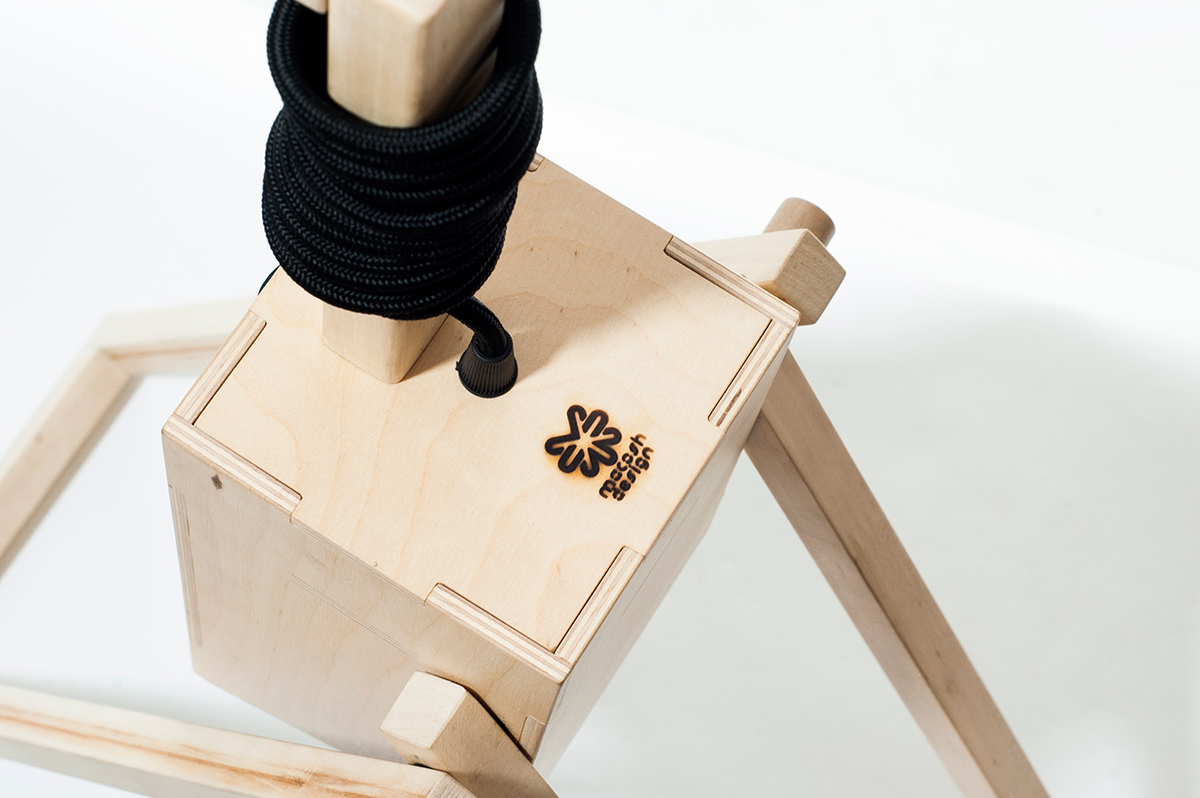 lamps and lanterns，Adjustable，woodiness，