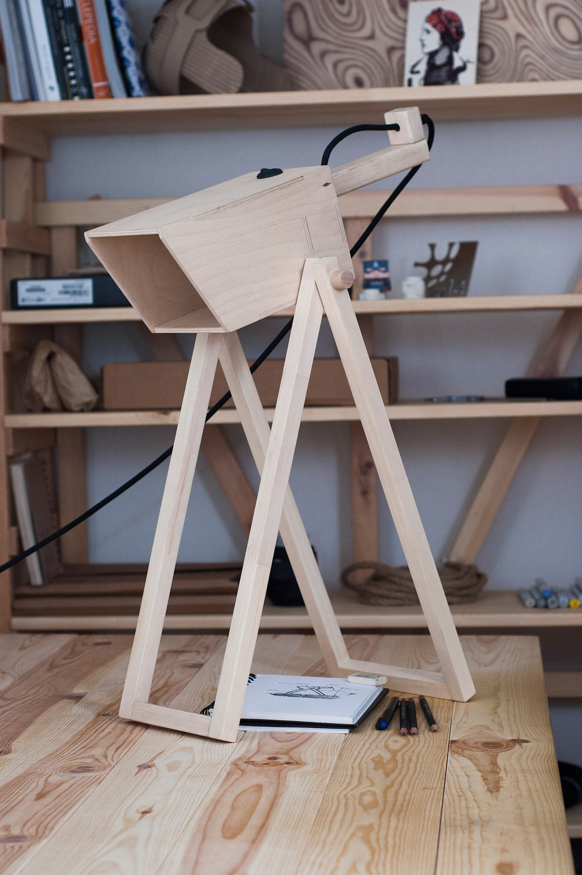 lamps and lanterns，Adjustable，woodiness，