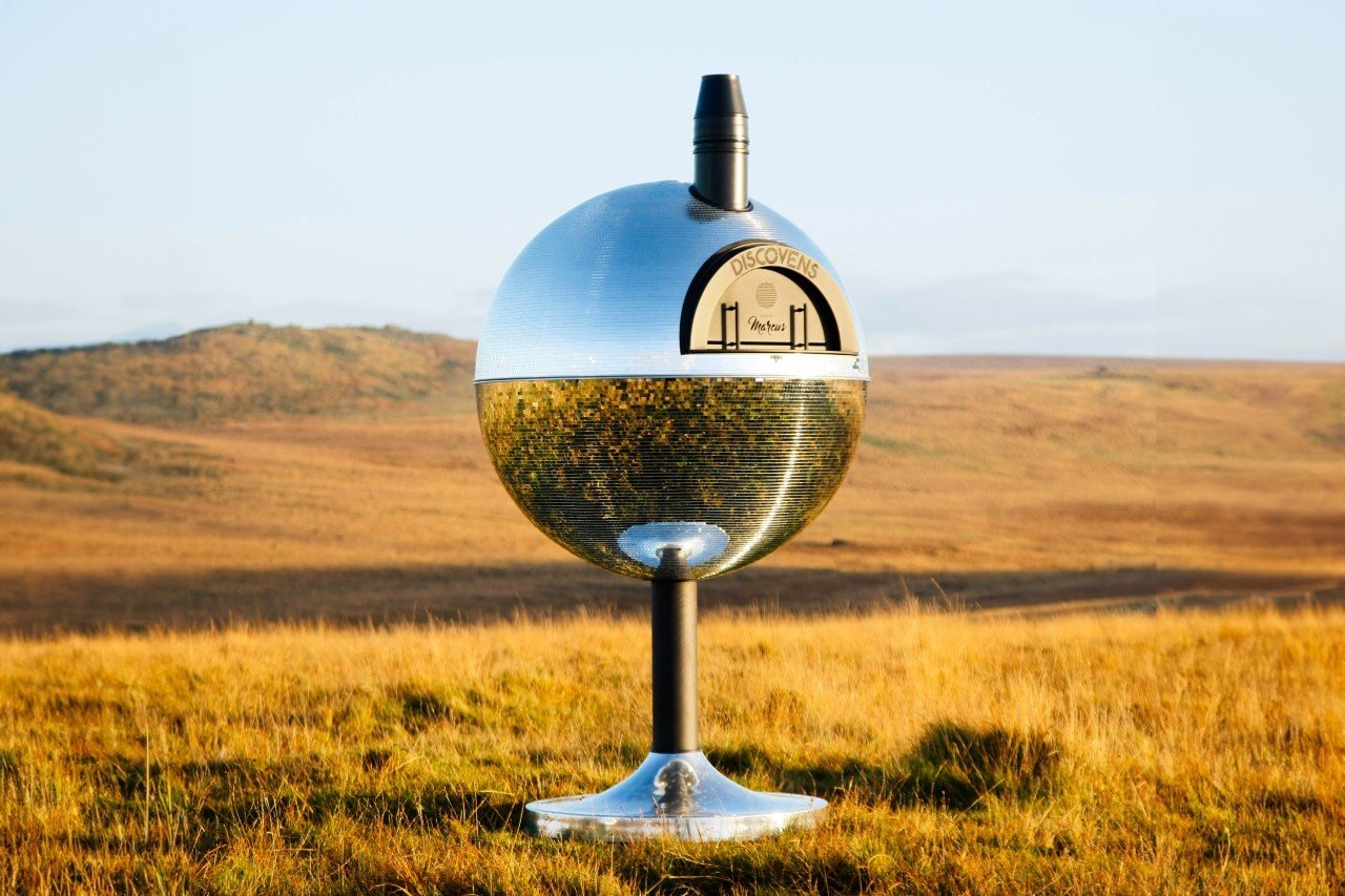 Disco Ball，Pizza，oven，Kitchen appliances，