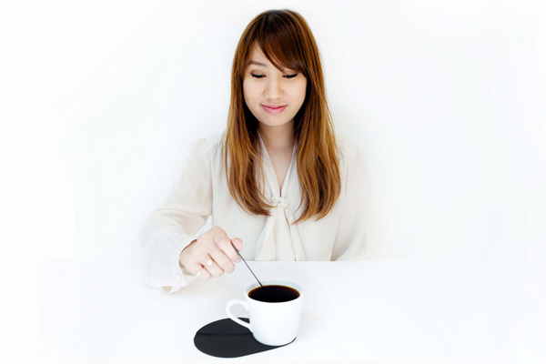 tableware，knife，spoon，Coaster，Water cup，cup，bowl，