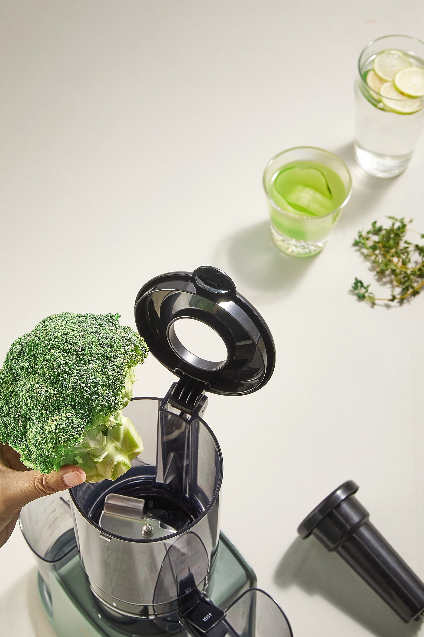 Free cutting of fruits and vegetables，Fresh Juice，