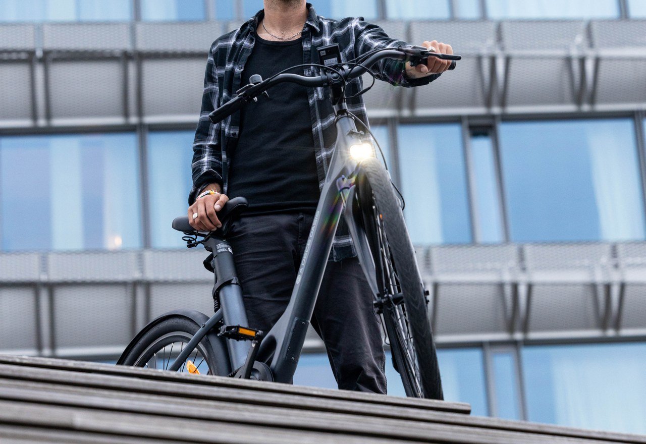 Bicycle，vehicle，Electric bicycle，