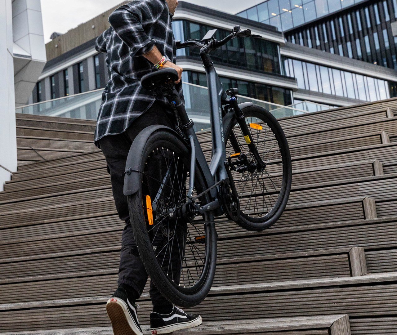 Bicycle，vehicle，Electric bicycle，