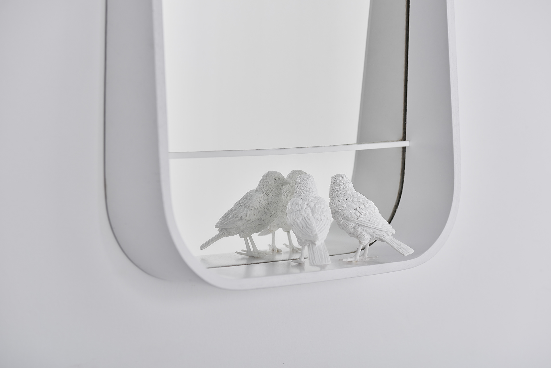 Sparrow X Wall，mirror，Sculpture，white，