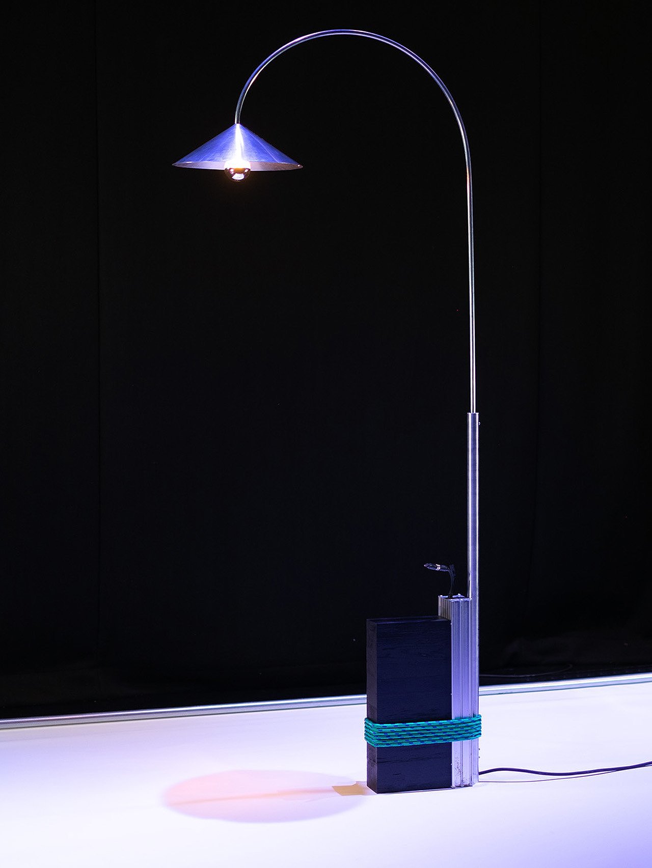 E-metabolism，chair，Desk lamp，Grill，electronic metabolism，environment protection，