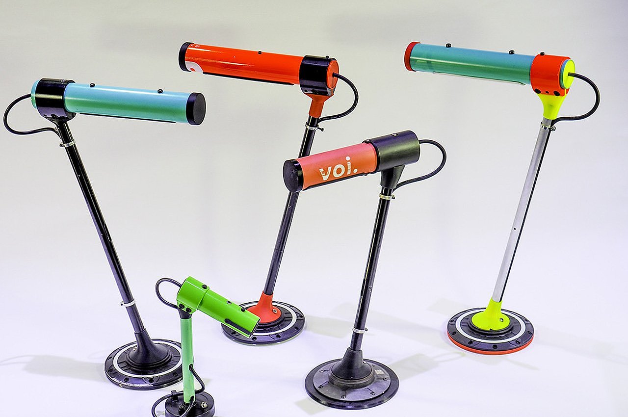 E-metabolism，chair，Desk lamp，Grill，electronic metabolism，environment protection，