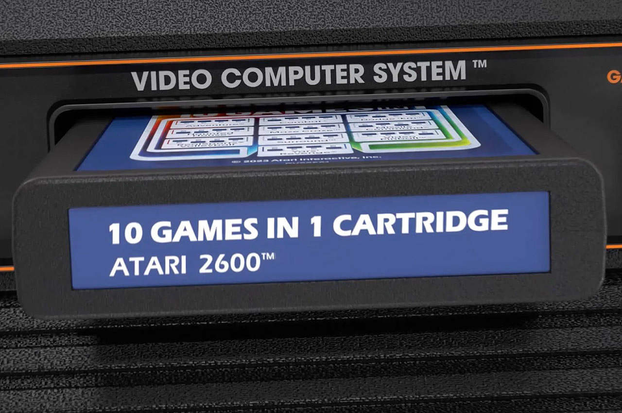 Atari  2600+，游戏机，数码，电子设备，