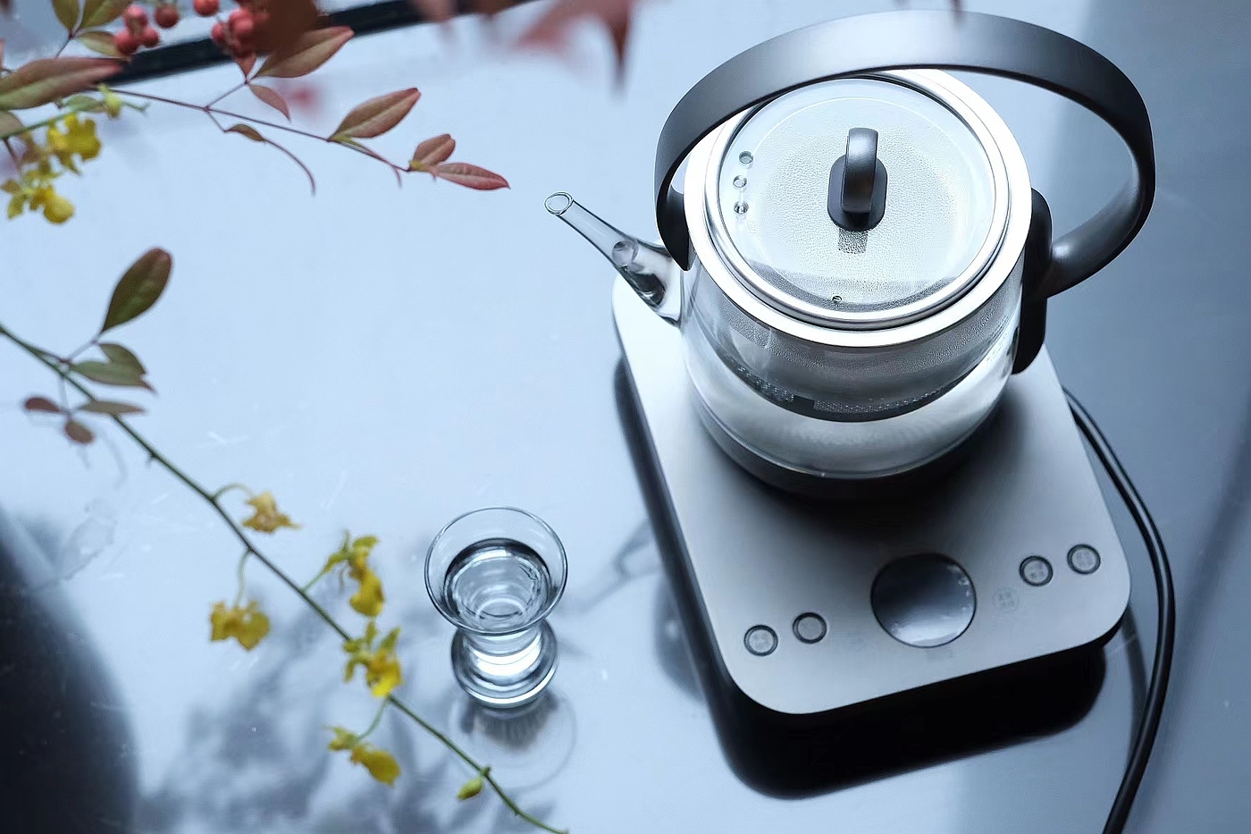 Into a tea appliance，Jingyue Beiliang Pot，small home appliances，product design，Beam lifting kettle，Minimalist design ，Tea design，Tea Tilder Pot，