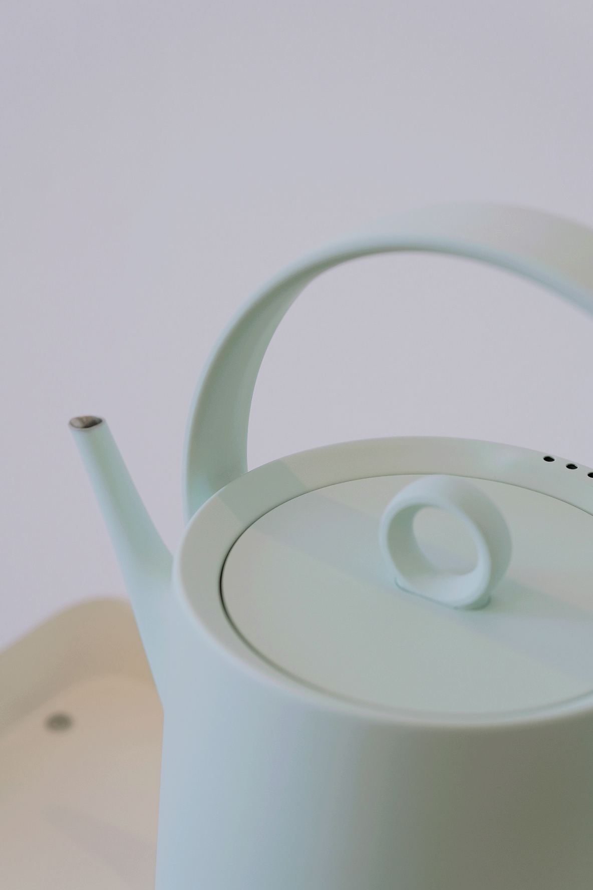 Into a tea appliance，Jingyue Beiliang Pot，small home appliances，product design，Beam lifting kettle，Minimalist design ，tea culture，Household products，