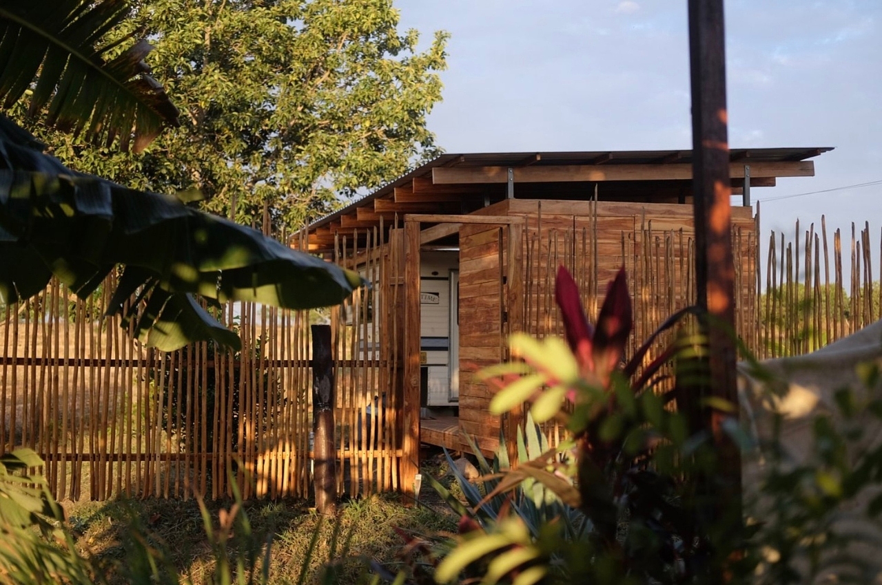 Campervan，hut，nature，teak，