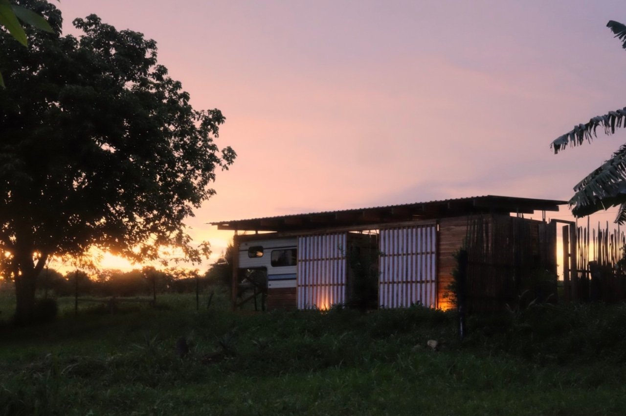 Campervan，hut，nature，teak，