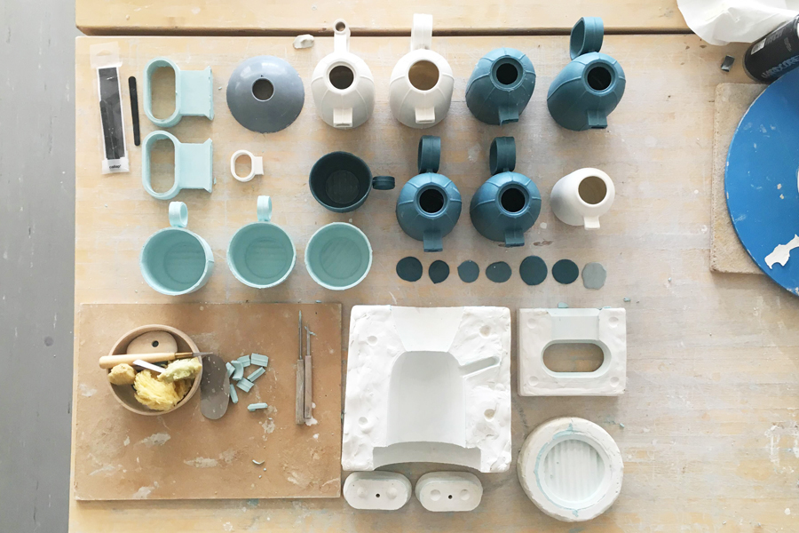 lamps and lanterns，assemble，wood，Porcelain，Simplicity，teapot，teacup，Wooden tray，Striped tray，The seasoning bottle，Soy sauce bottle，