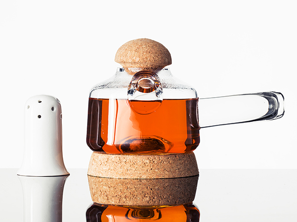 Brain hole map，Hand drawing，teapot，All glass，Oak stopper，be reassured，Glass teapot，Ceramic Teapot ，Retro，wood，chair，