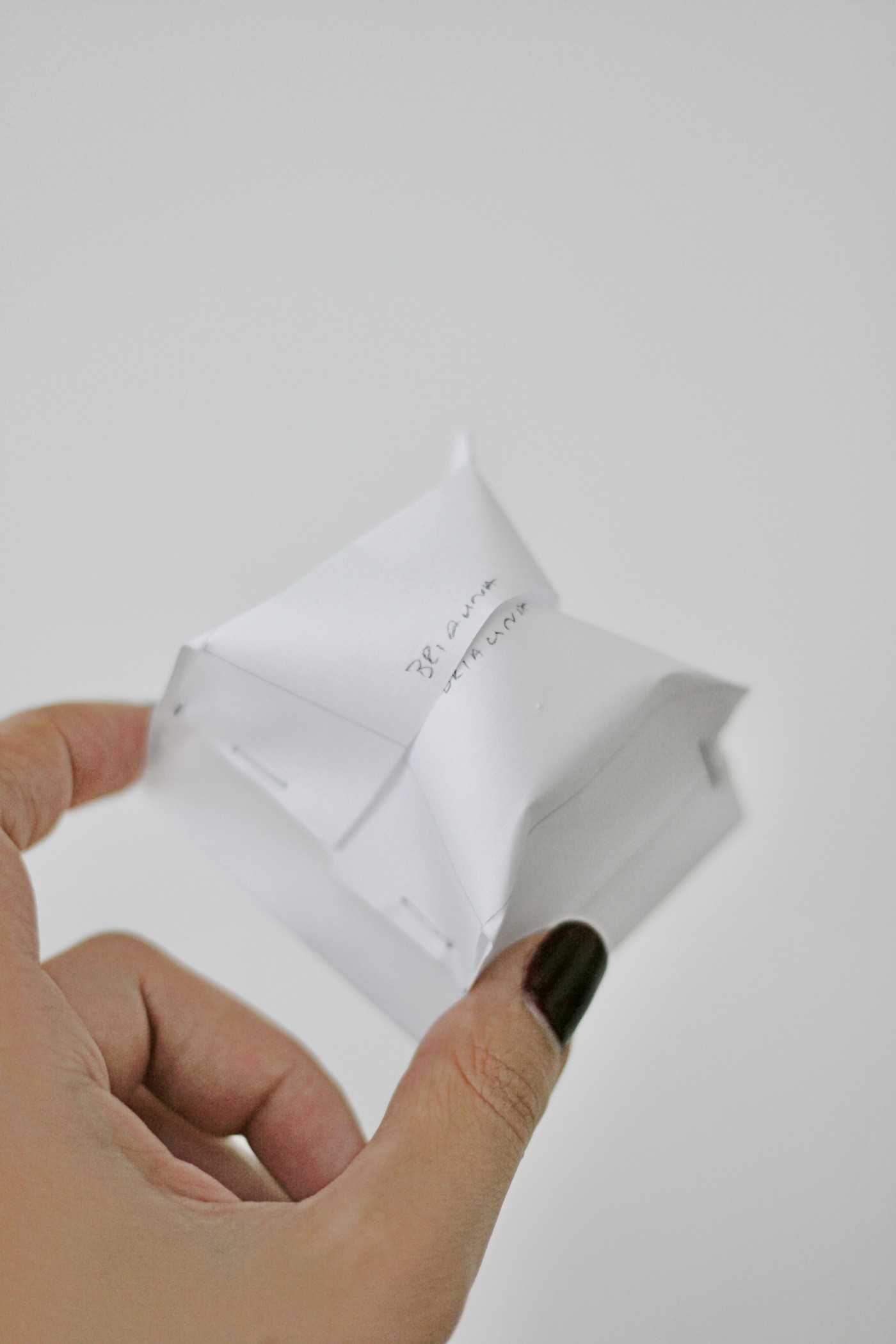 Tissue box，stable，packing，fixed，