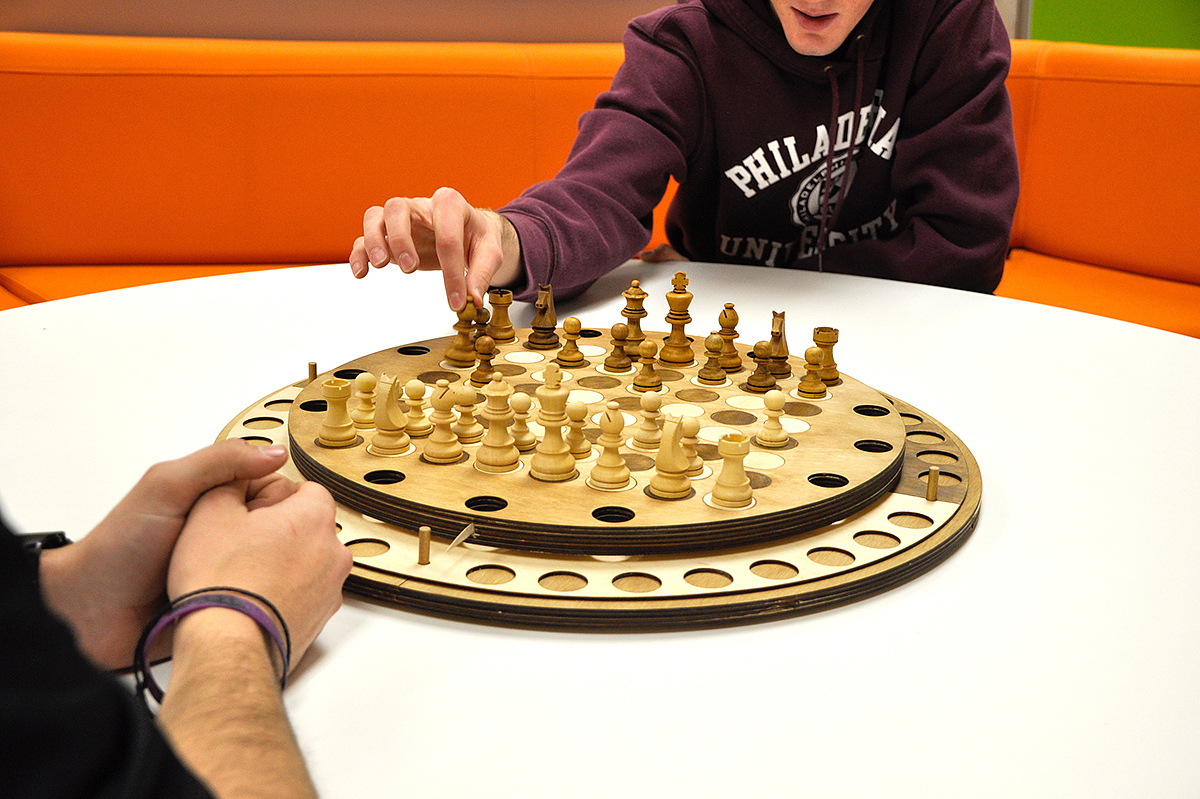 Chess，laser cutting ，woodiness，