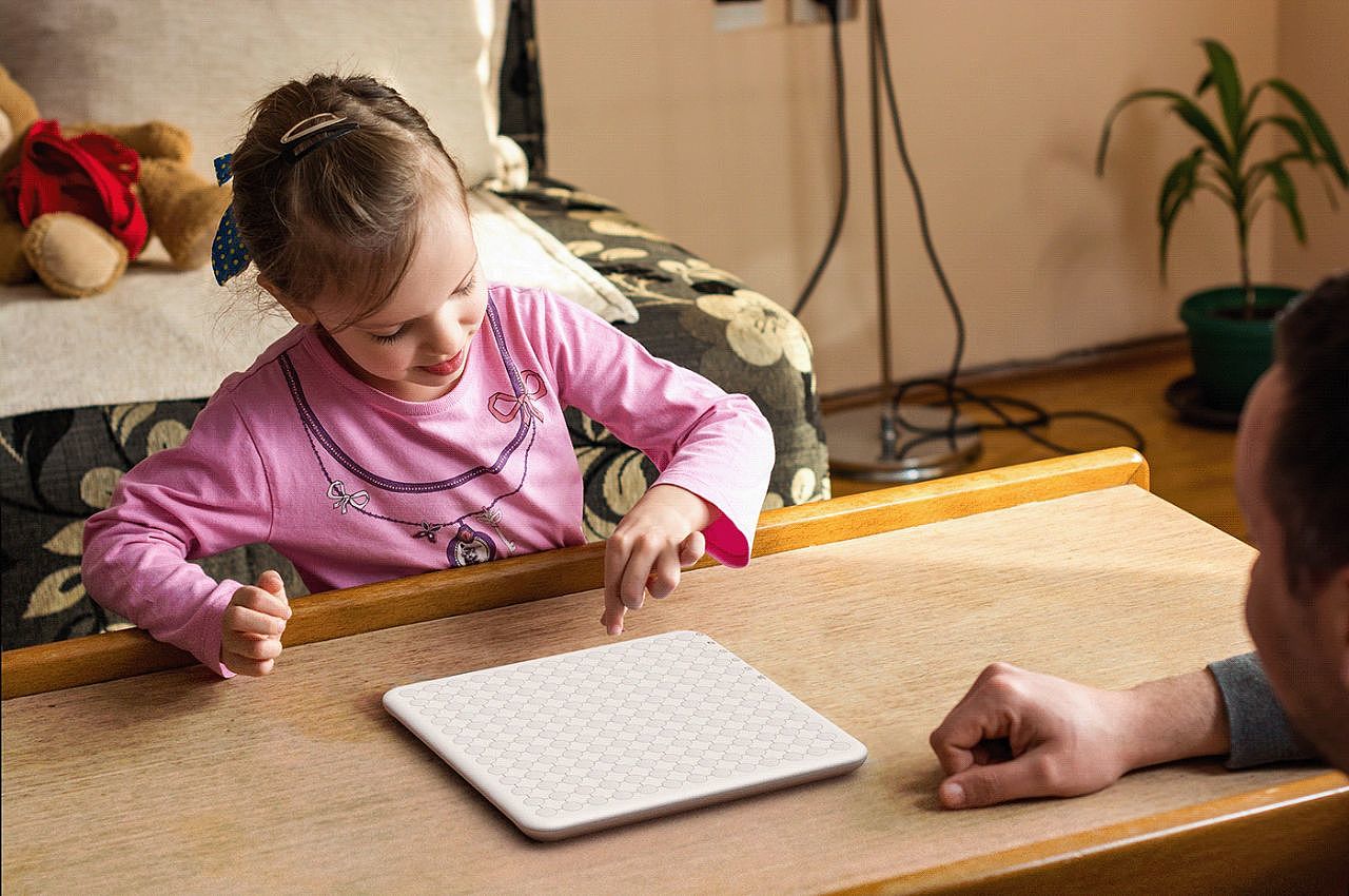 checkerboard，product design，Design，Intelligent chessboard，the game of go，