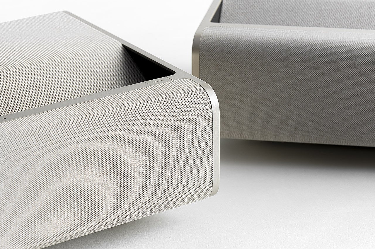 Projector，product design，industrial design，layer，design，Mira，