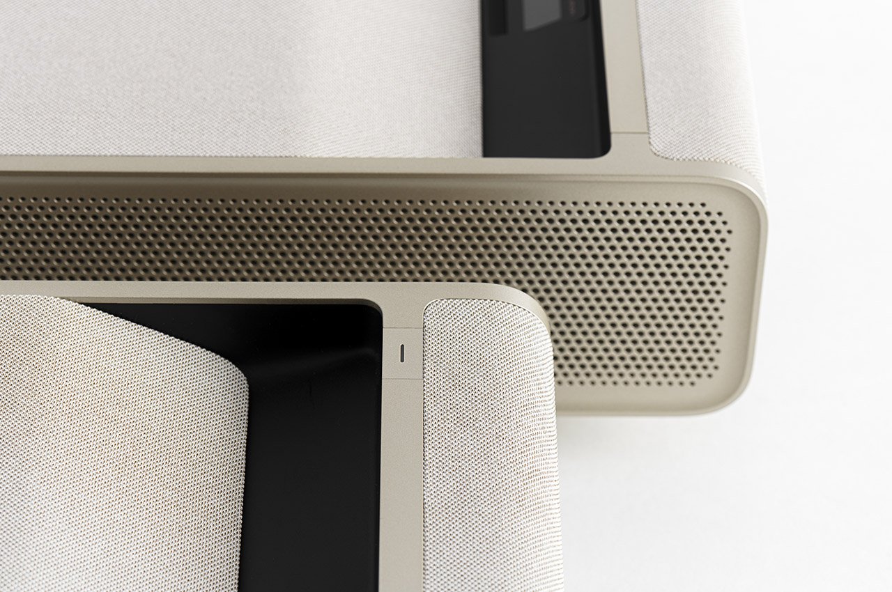 Projector，product design，industrial design，layer，design，Mira，