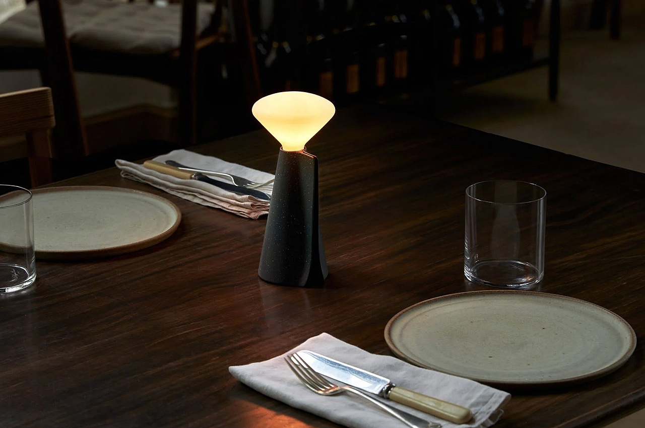 MANTLE，Desk lamp，lamps and lanterns，originality，