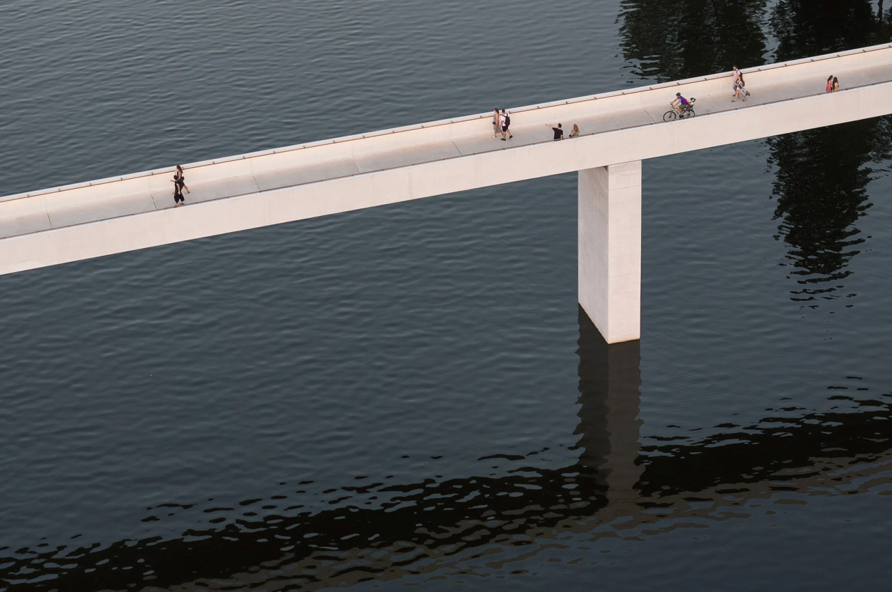 Minimalism，concrete，bridge，