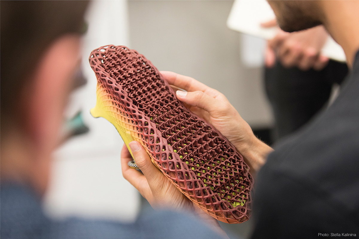 Adidas，shoes，train，4D printing，