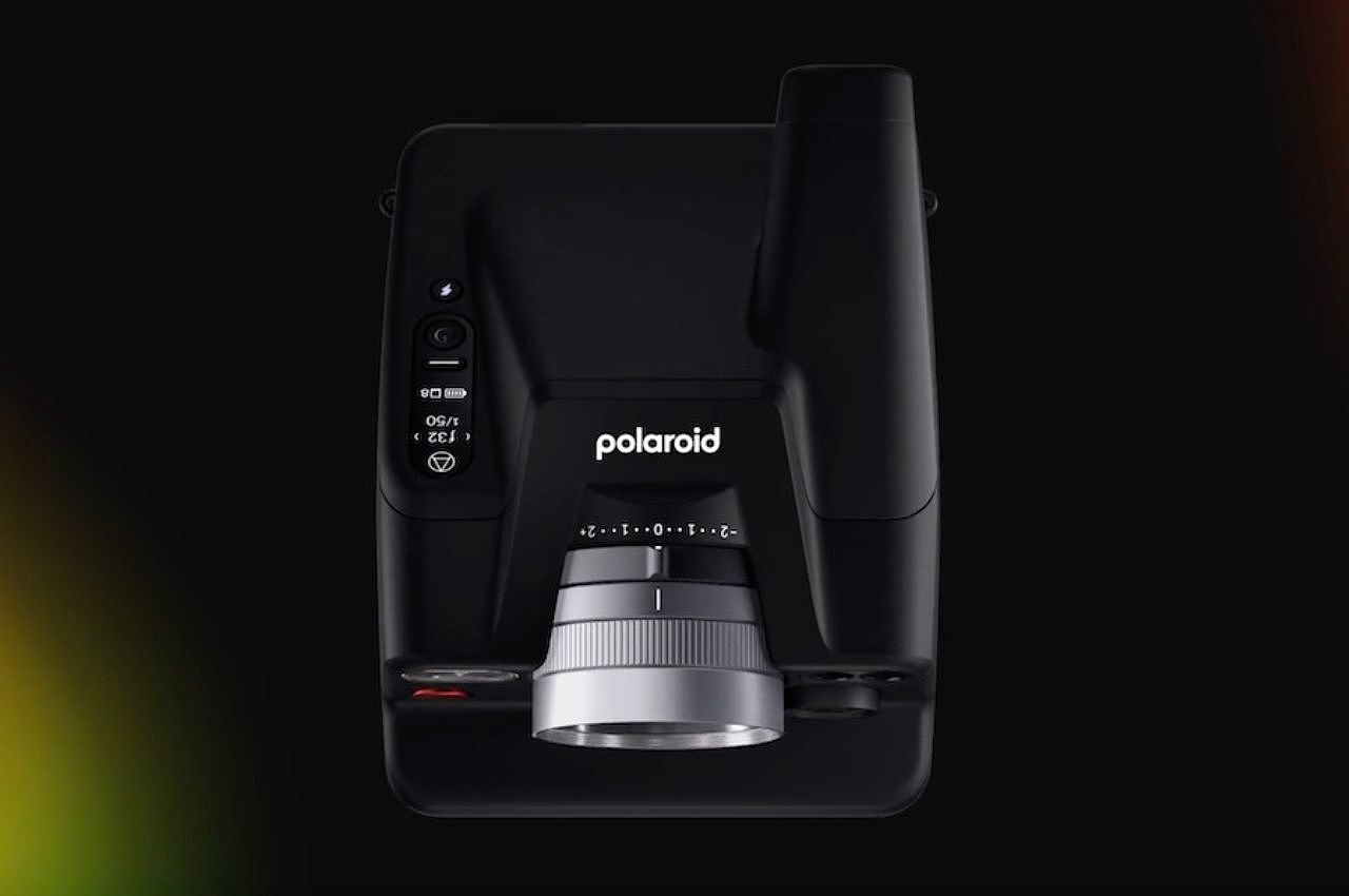 Polaroid I-2，Polaroid，camera，electronic product，