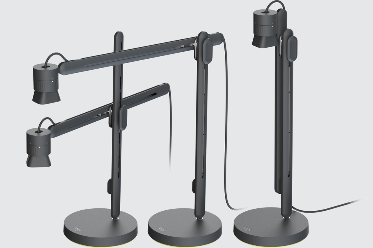 Articulated，Stretch your arms，REACH，camera，