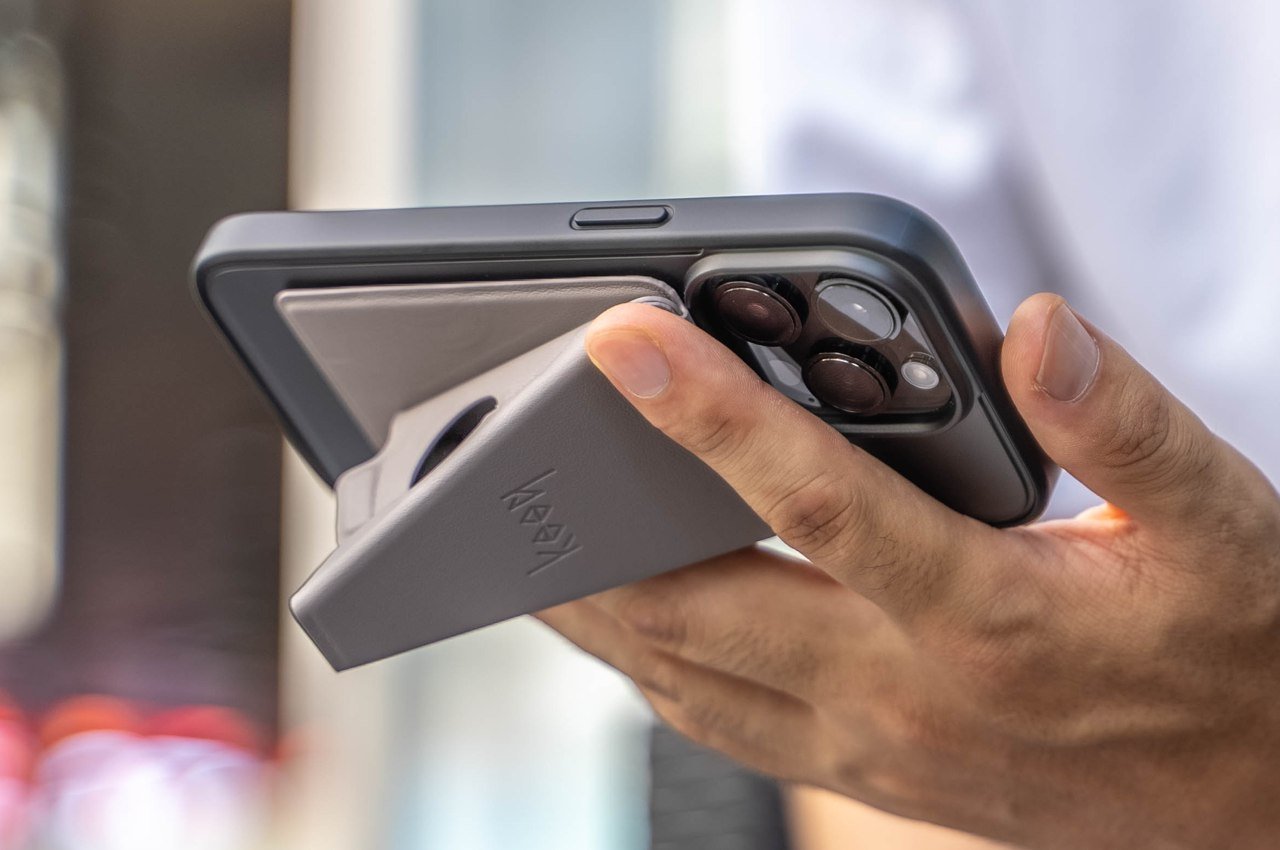 Bracket，Mobile phone bracket，product design，Design，Magnet support，iphone，