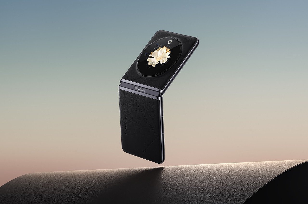 mobile phone，industrial design，product design，Design，Intelligent mobile phone，Foldable，