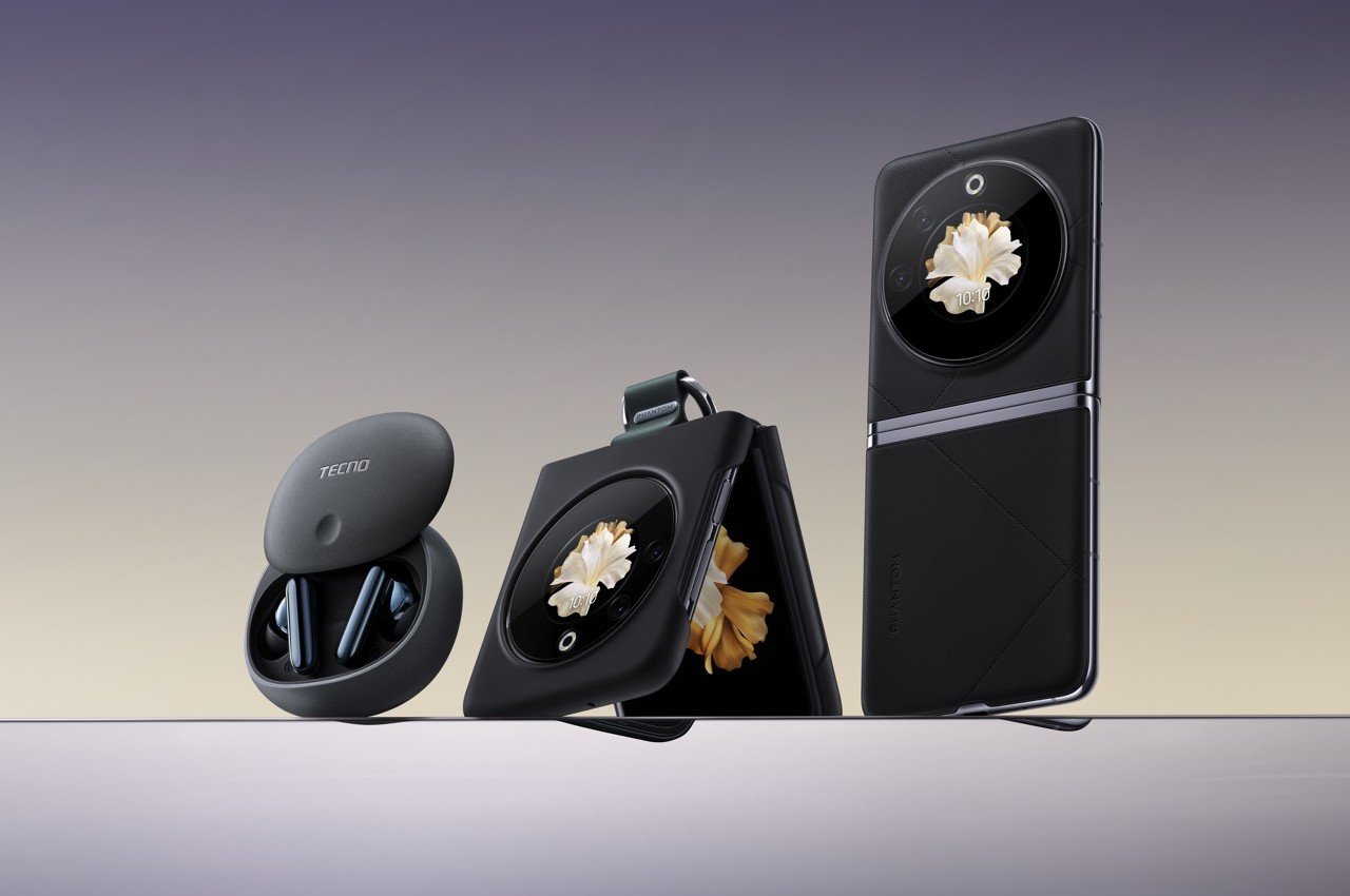 mobile phone，industrial design，product design，Design，Intelligent mobile phone，Foldable，