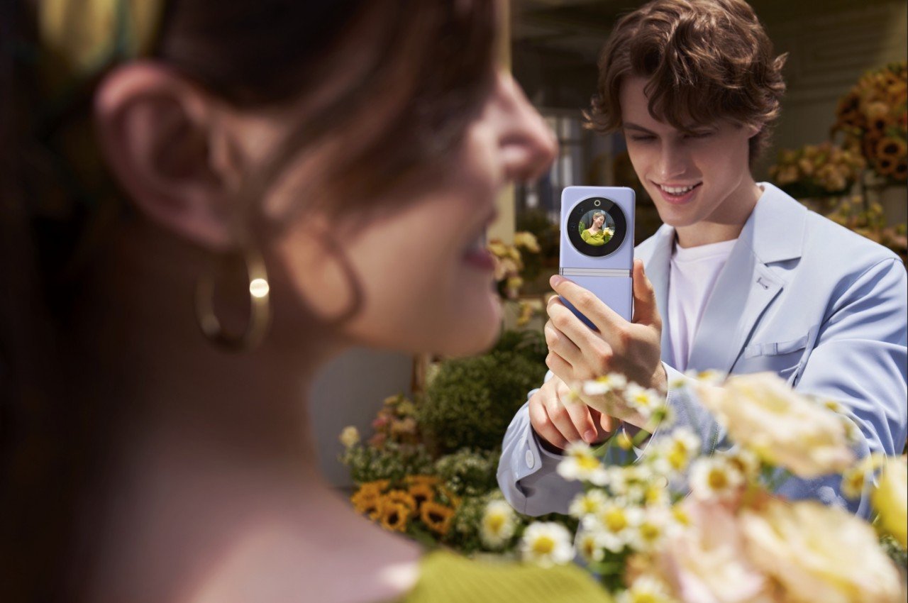 mobile phone，industrial design，product design，Design，Intelligent mobile phone，Foldable，