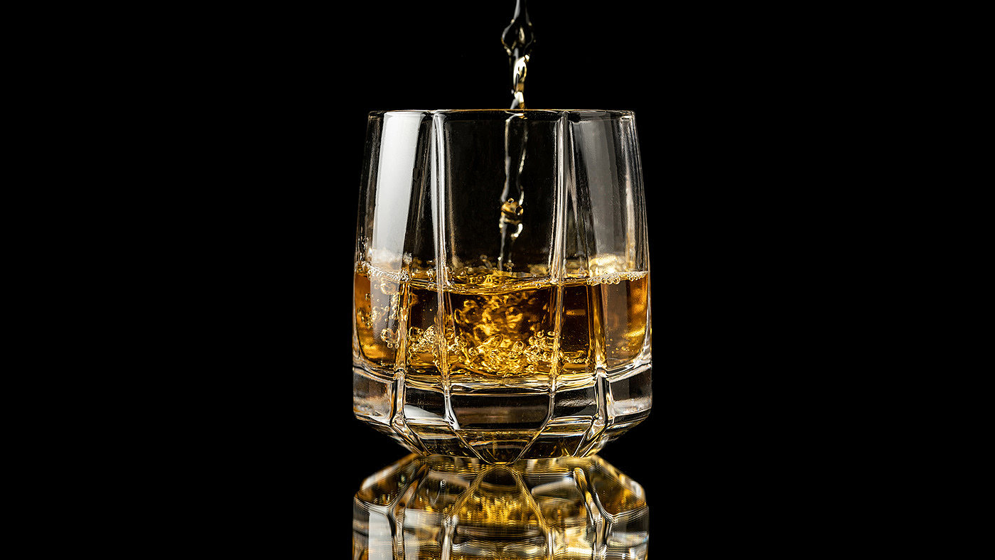 酒杯，玻璃，威士忌，