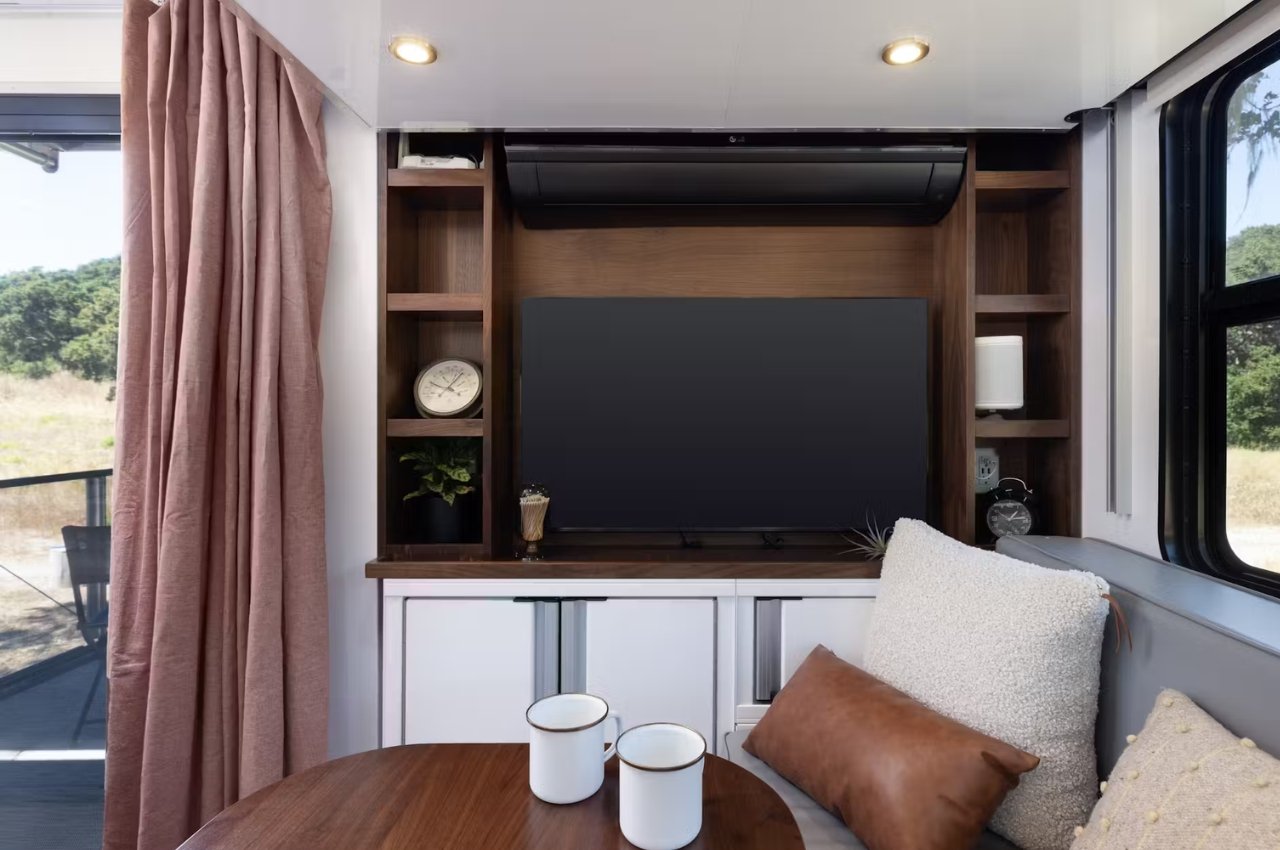 Touring car，Design，industrial design，trailer，RV design，