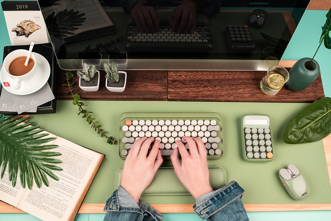 product design，Office products，Lofree Lofi，LOFI，Dot Keyboard，Mechanical keyboard，Atmosphere sense，Bloom，