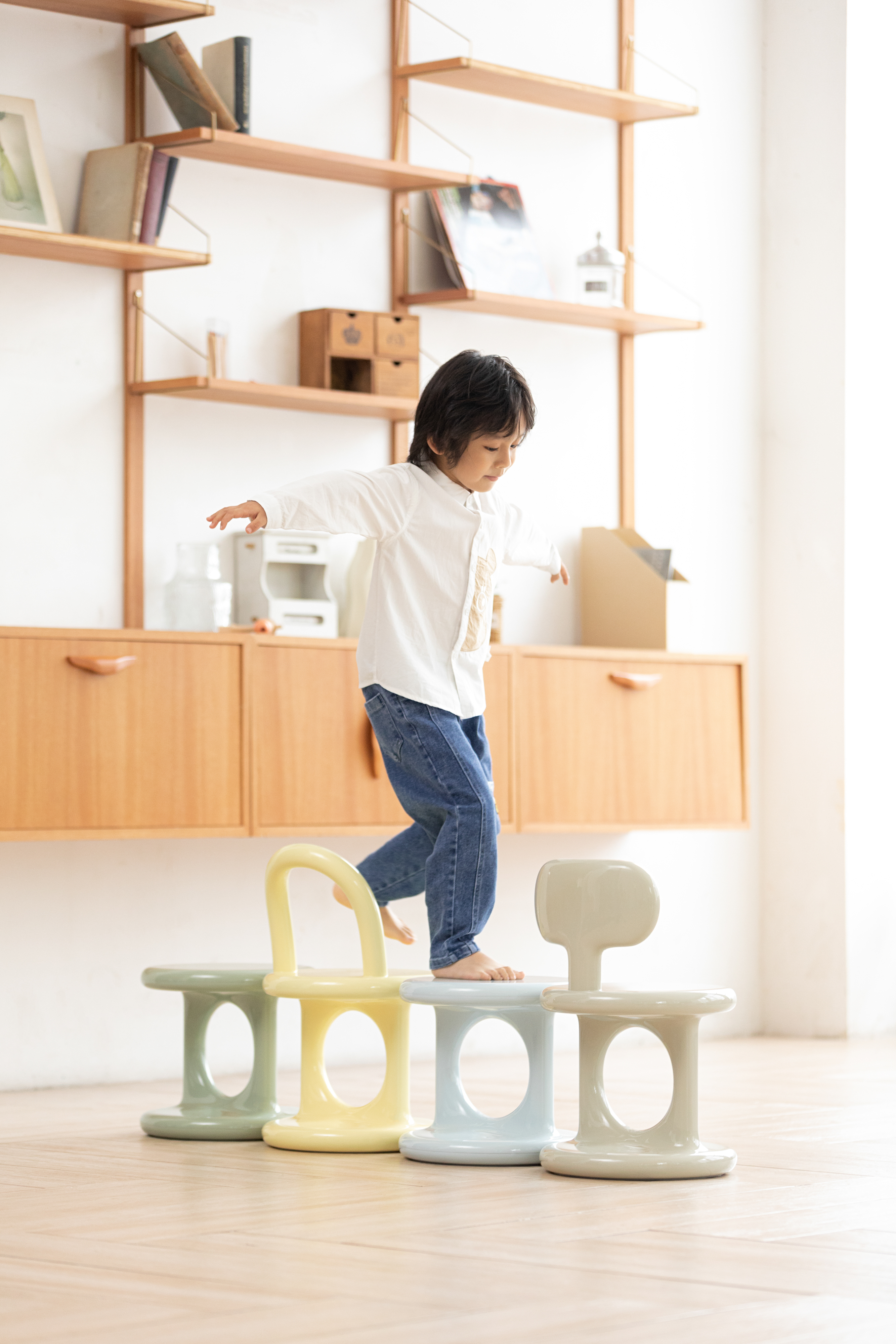 Children's home，child seat，chair，Study chair，Children chair，