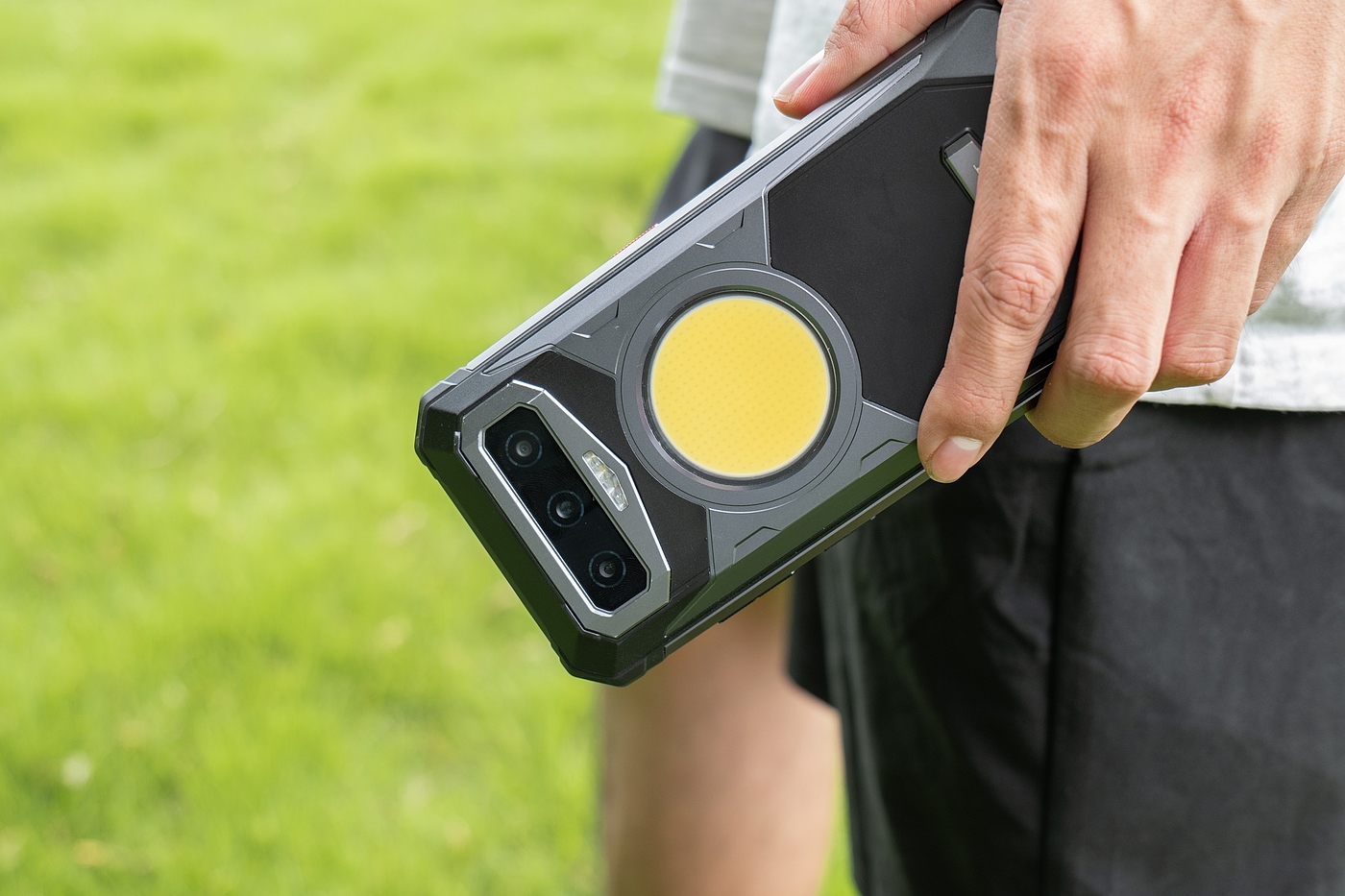 Outdoor mobile phone，Three prevention mobile phone，Big flashlight，Large battery，