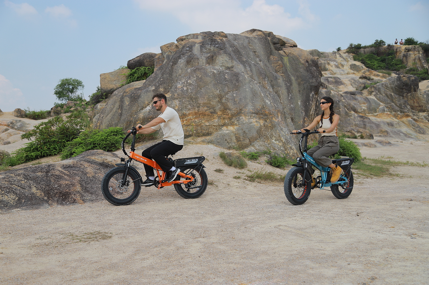 e-bike，cross-country，outdoors，