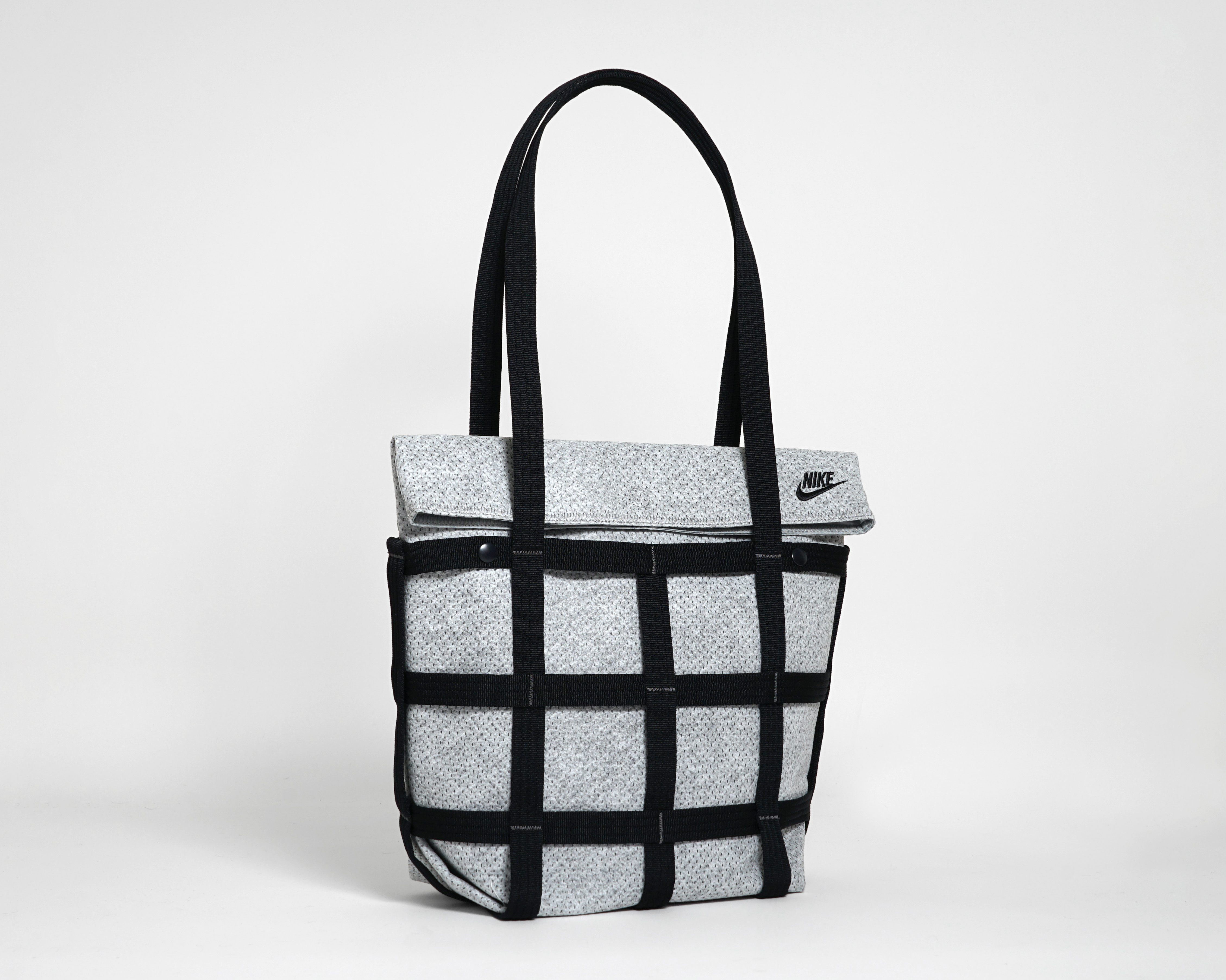 Nike Forward，handbag，sustainable，