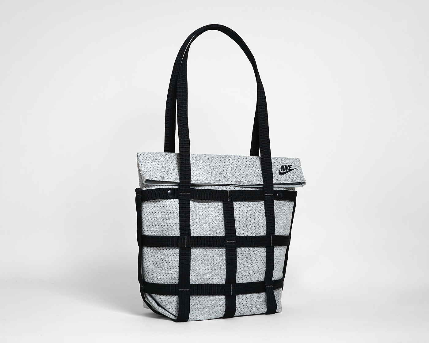 Nike Forward，handbag，sustainable，