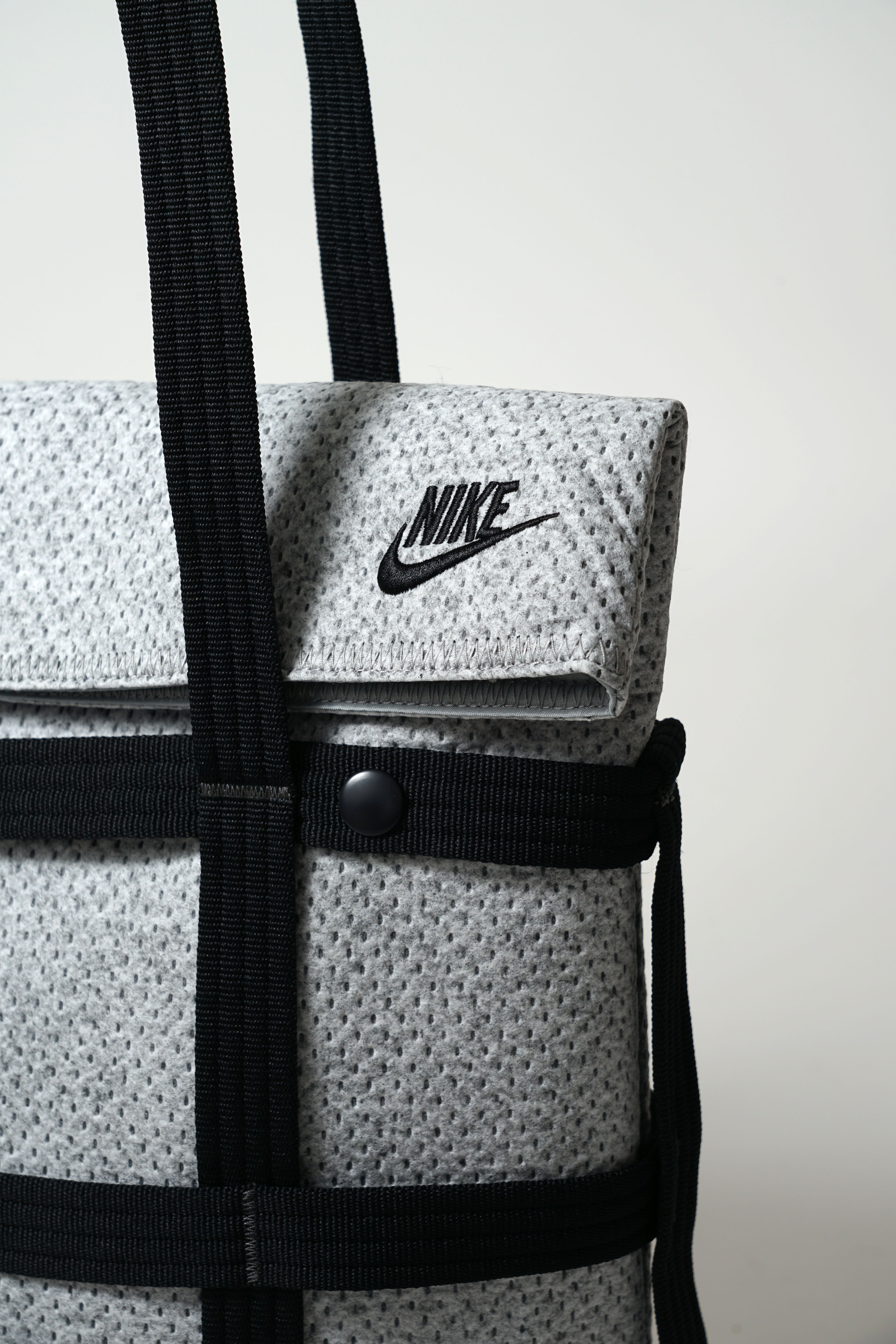 Nike Forward，handbag，sustainable，
