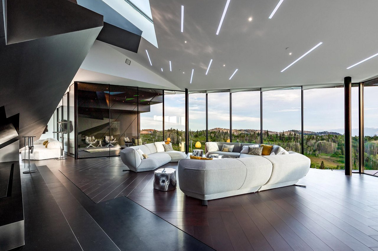 Wooden house，Wayne Manor，building design，