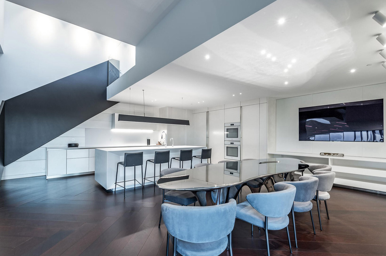 Wooden house，Wayne Manor，building design，