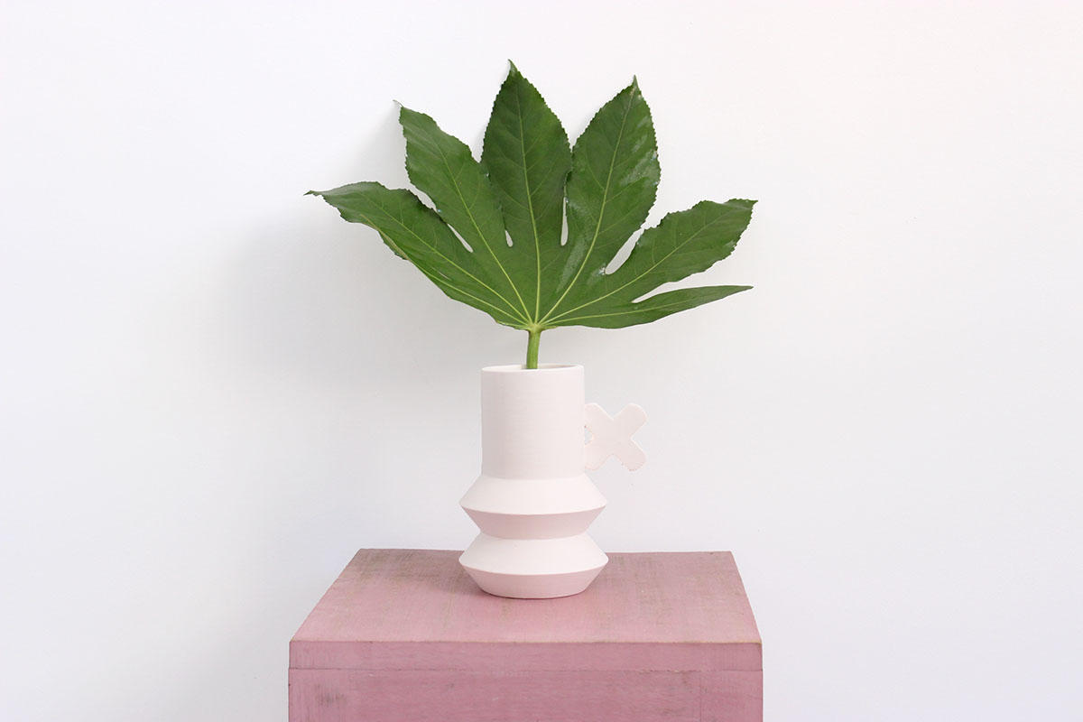 Rosa Arenas，Geo vase，handicraft，