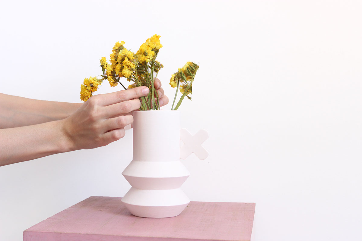 Rosa Arenas，Geo vase，handicraft，