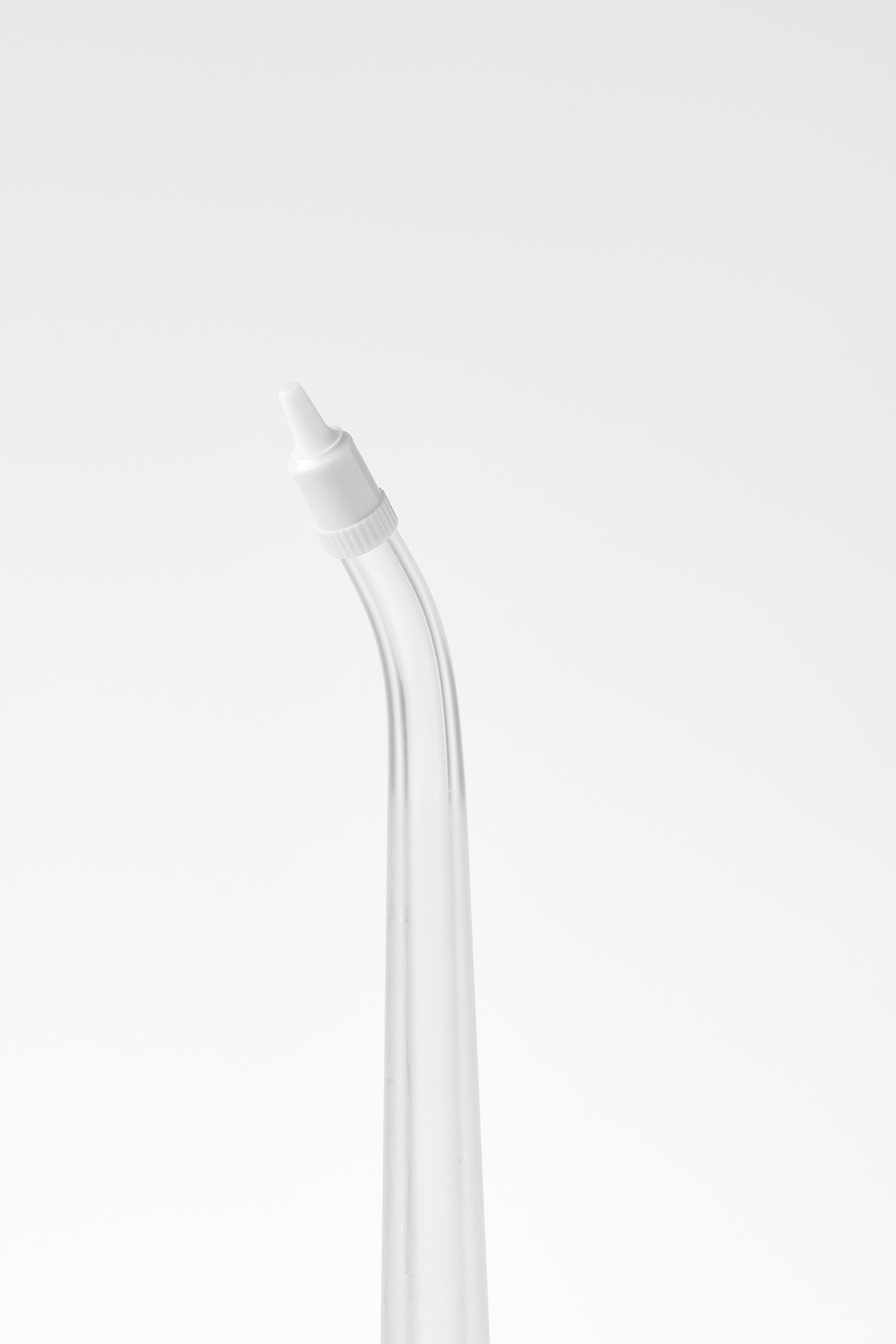 oral irrigator，clean，spiral curve structure，white，