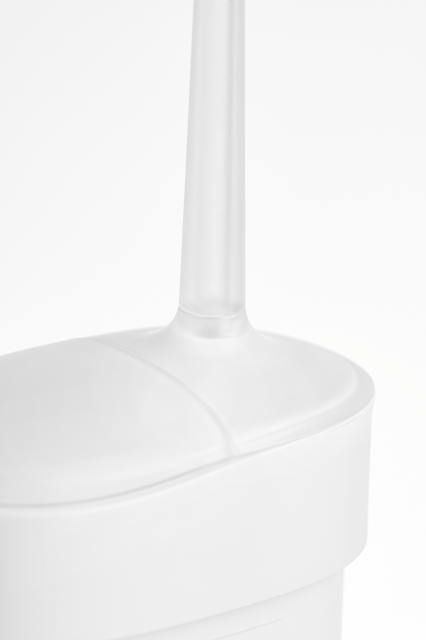 oral irrigator，clean，spiral curve structure，white，